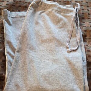 New York Laundry Women's Heather Gray Capri Pants, Size Medium